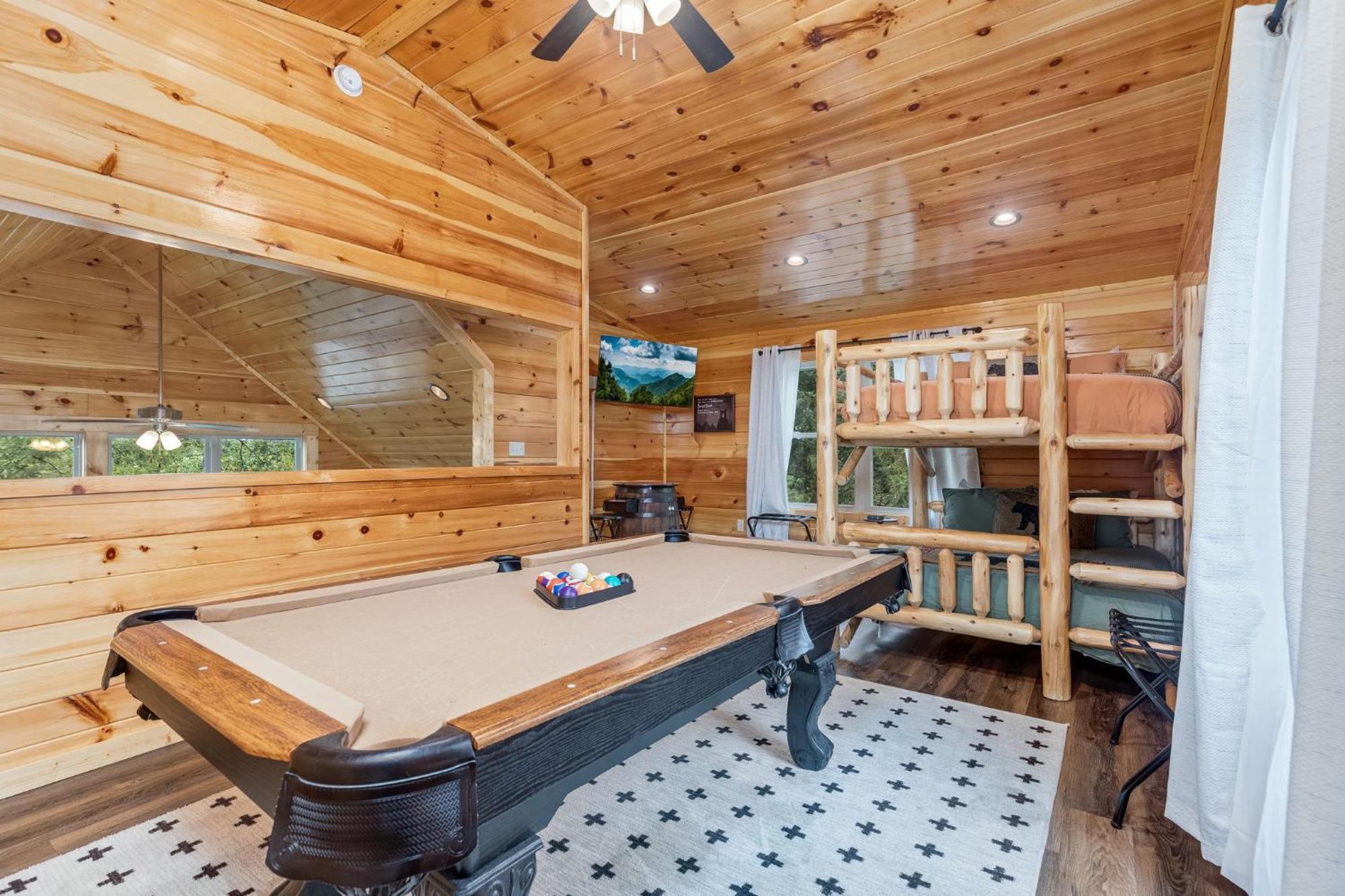 Fully Loaded Cabin In Heart Of Pigeon Forge Luaran gambar