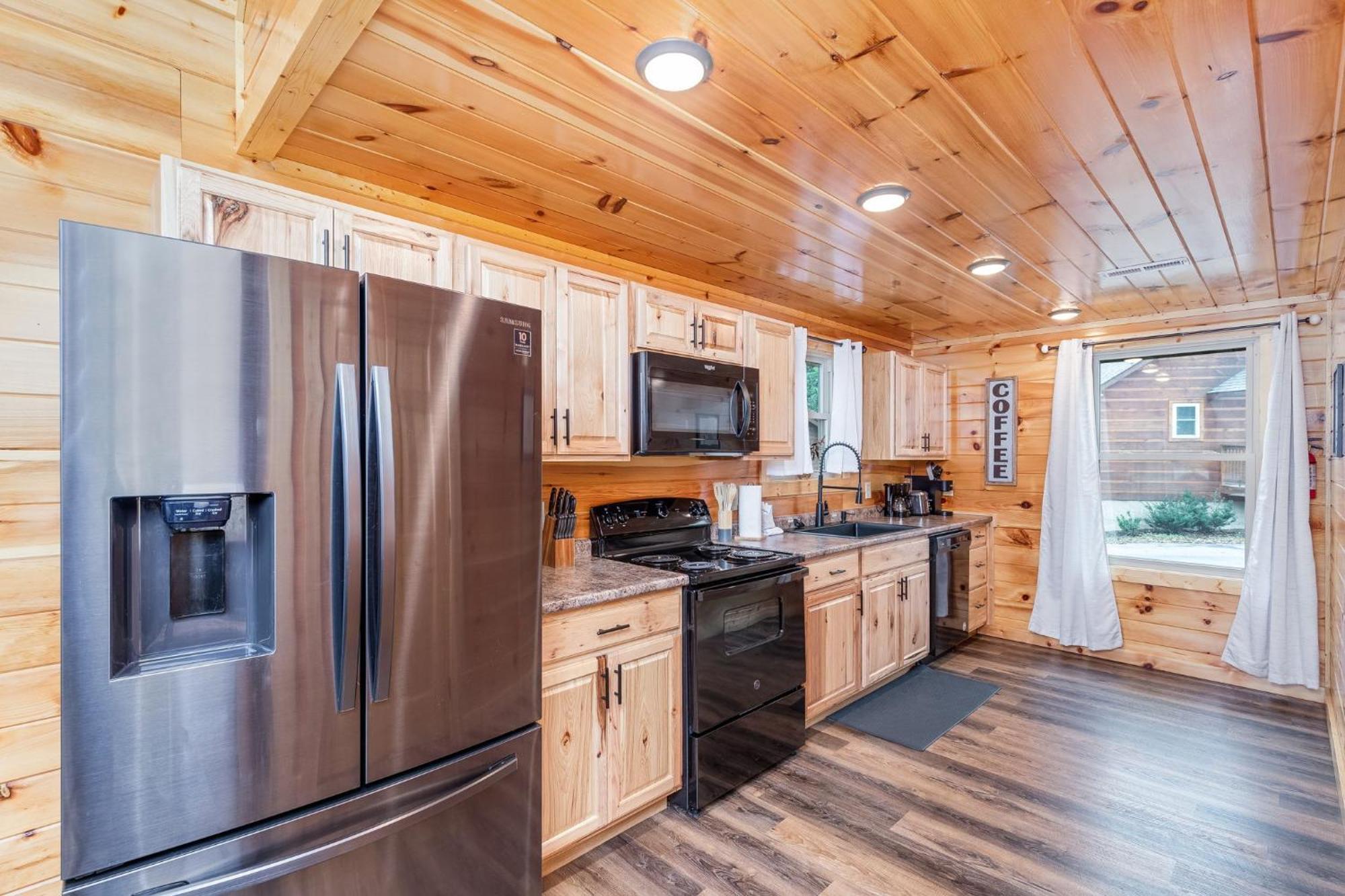 Fully Loaded Cabin In Heart Of Pigeon Forge Luaran gambar